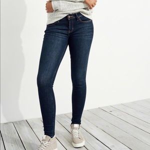 Stretch Low-Rise Super Skinny Jeans